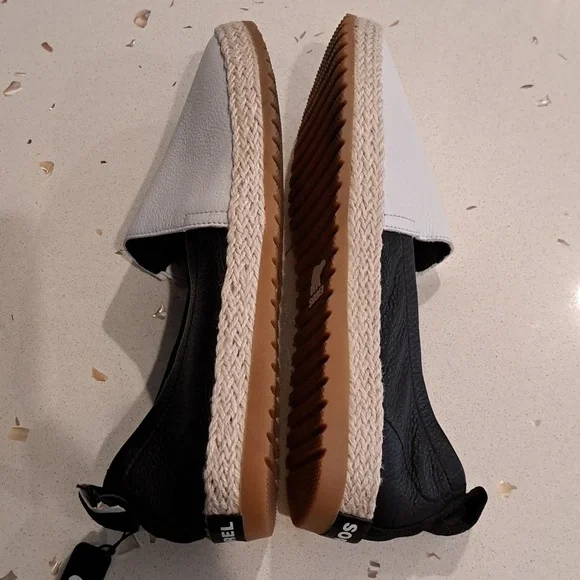 NWT Sorel Ella slip on - Picture 8 of 9